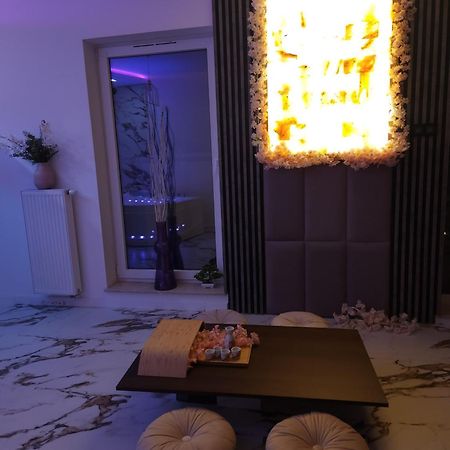 New In Gdansk! Red Room In The Heart Of Gdansk - Bdsm - With A Luxury Jacuzzi And Access To A Sauna Exterior photo